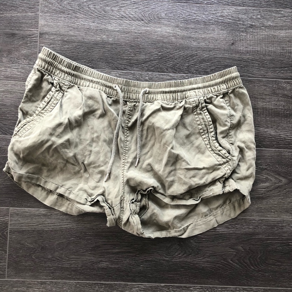 Army green drawstring shorts